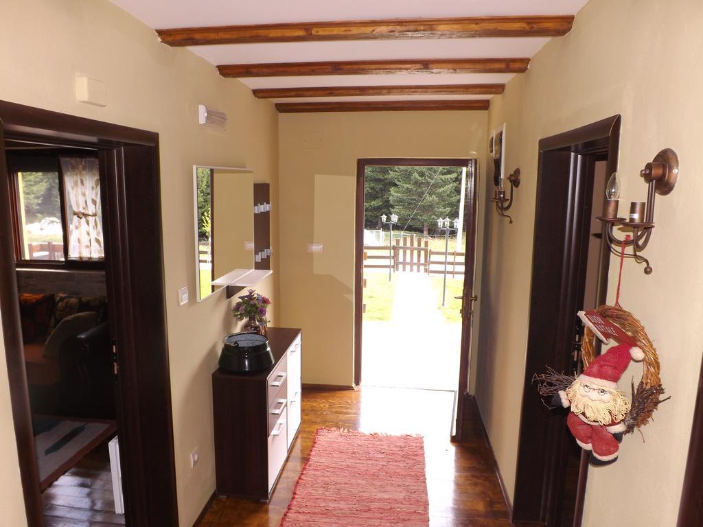 Holiday Home Cacovic Žabljak エクステリア 写真